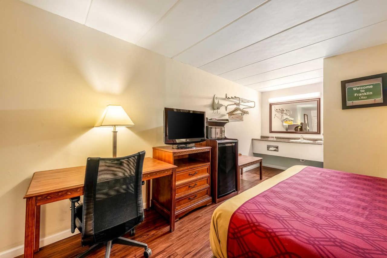 Econo Lodge Franklin Eksteriør bilde