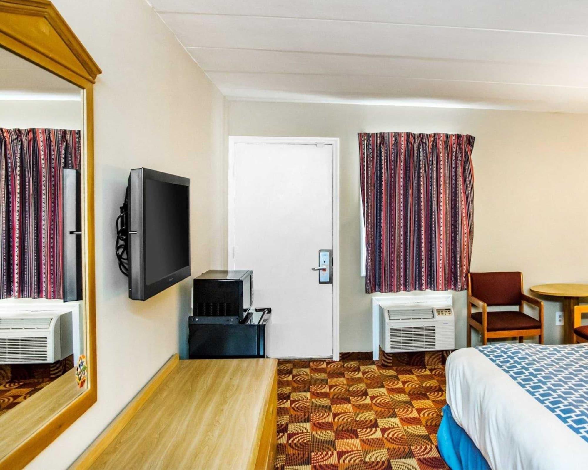 Econo Lodge Franklin Eksteriør bilde