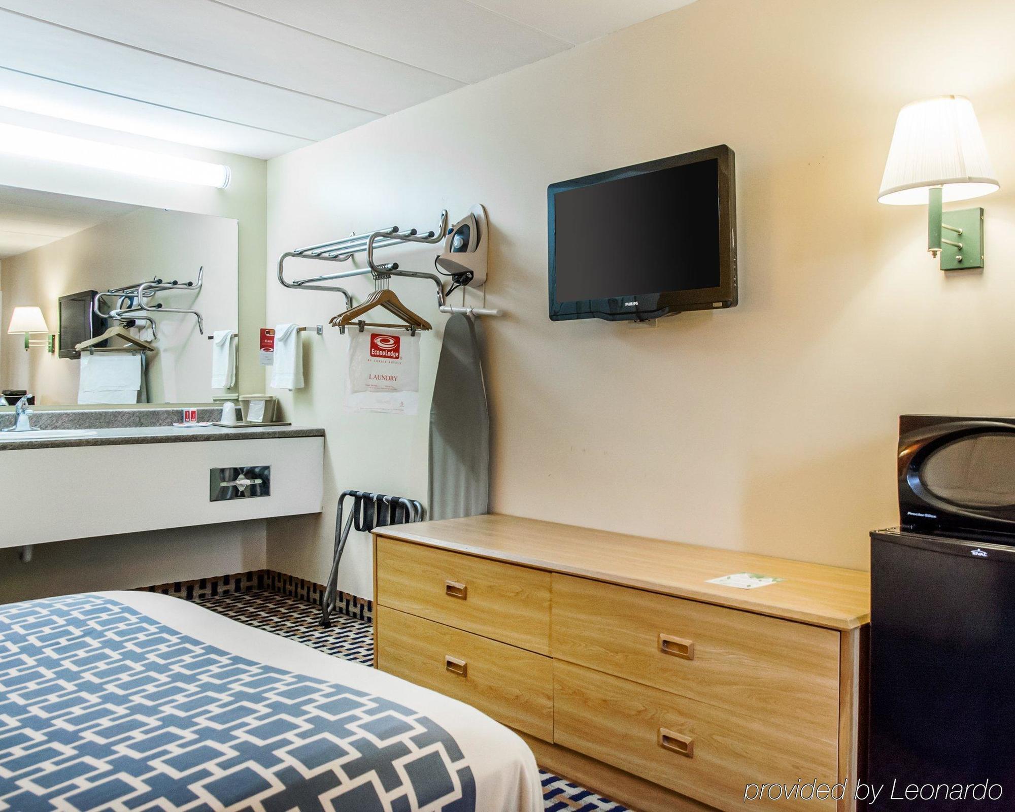 Econo Lodge Franklin Eksteriør bilde